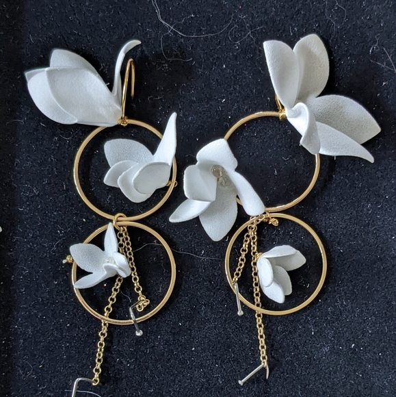 Custom Hanging White Floral Gold Earrings - Picture 6 of 8